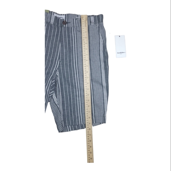 NWT MENS GOODFELLOW BRAND LINDEN GRAY/ WHITE FLAT FRONT SHORTS Sz 28. 9" INSEAM  - Picture 7 of 9